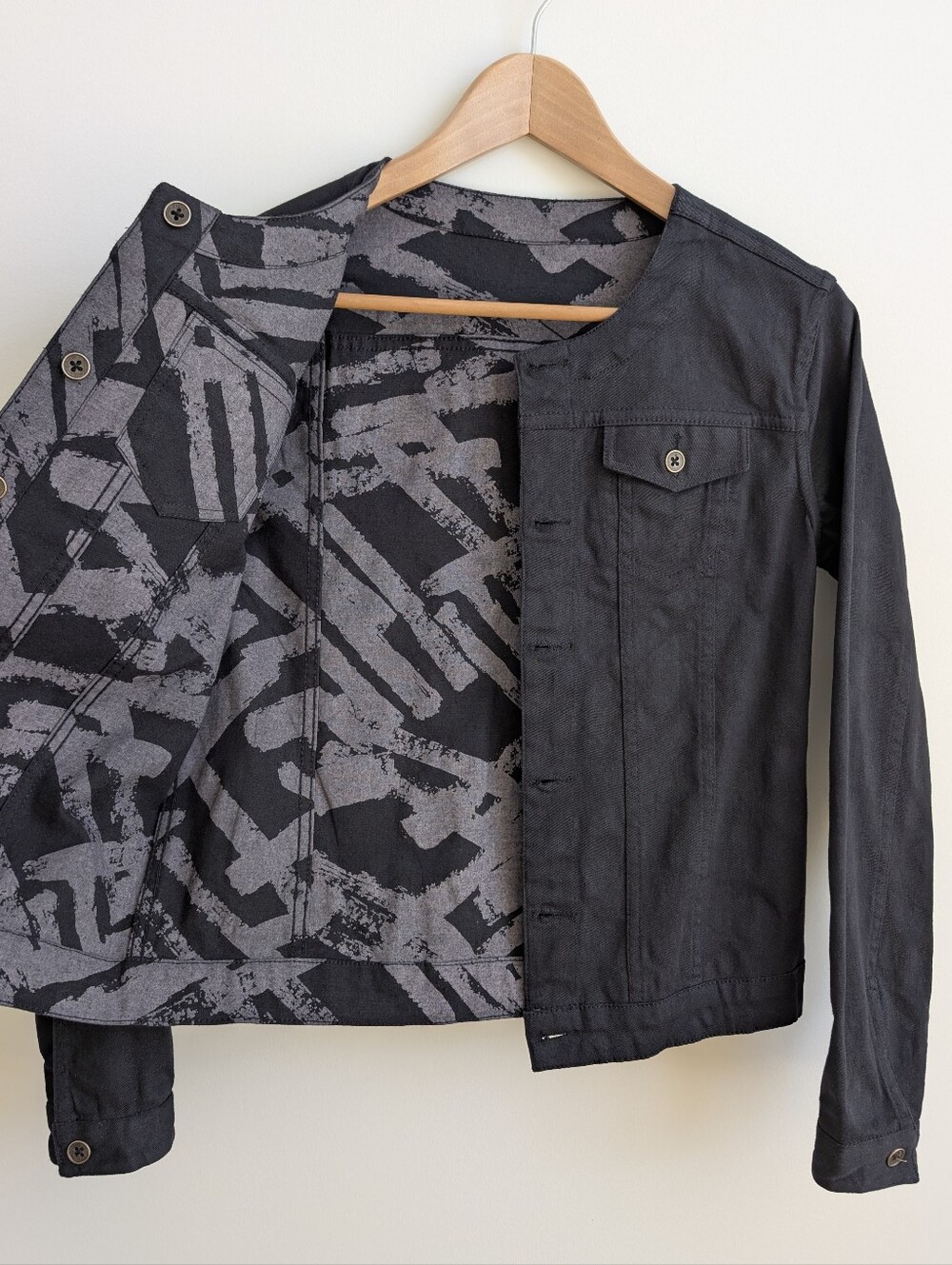 Orientique Naturally Australian Reversible Black Grey Button Down Jacket Small